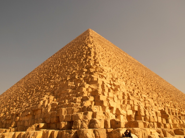 How much would it cost to build the great pyramid today